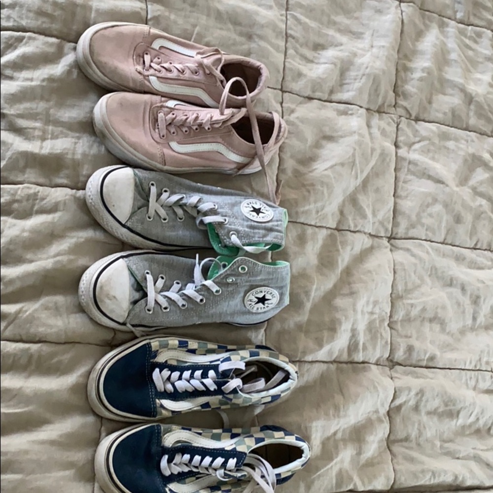 Bundle of kids size 3/ woman’s 5.5